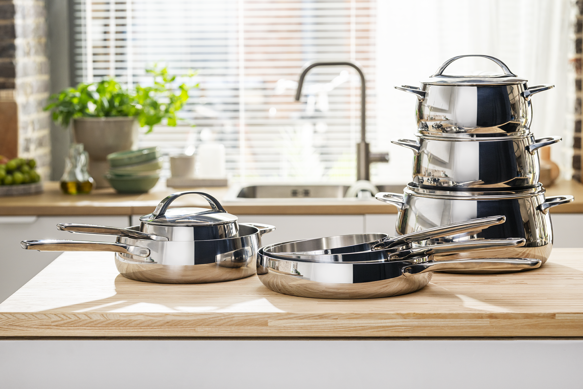 Belly-full-house-lifestyle-image-cookware-set-13-piece-stainless-steel