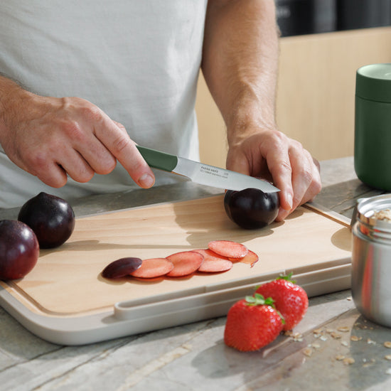 Elements,6-cm-khaki-lifestyle