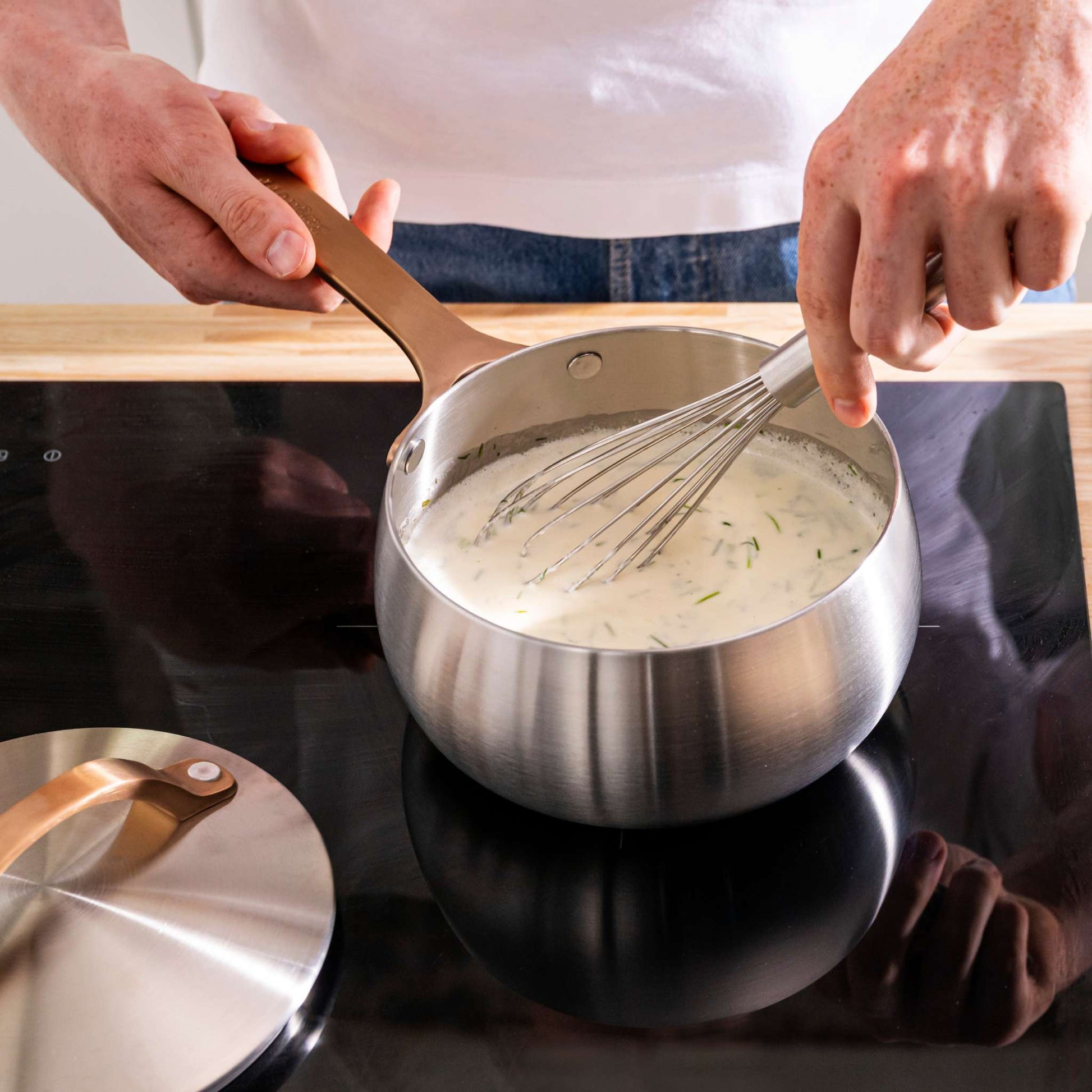 Belly-saucepan-warm-blush-stirring