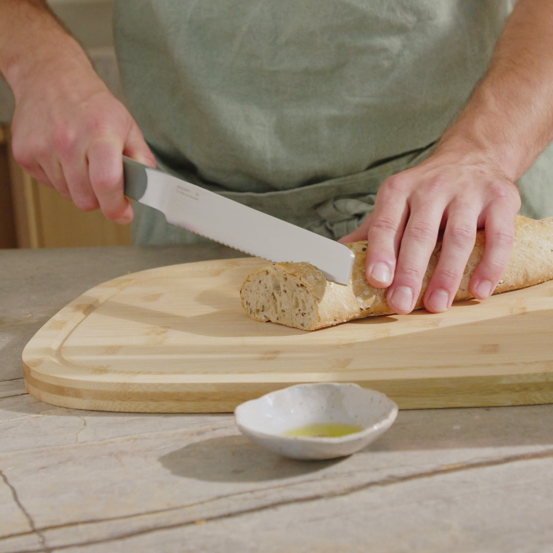 Load video: Elements-bread-knife-20-cm-khaki-video