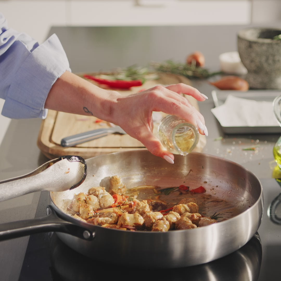 Load video: Belly-frying-pan-smokey-black-video