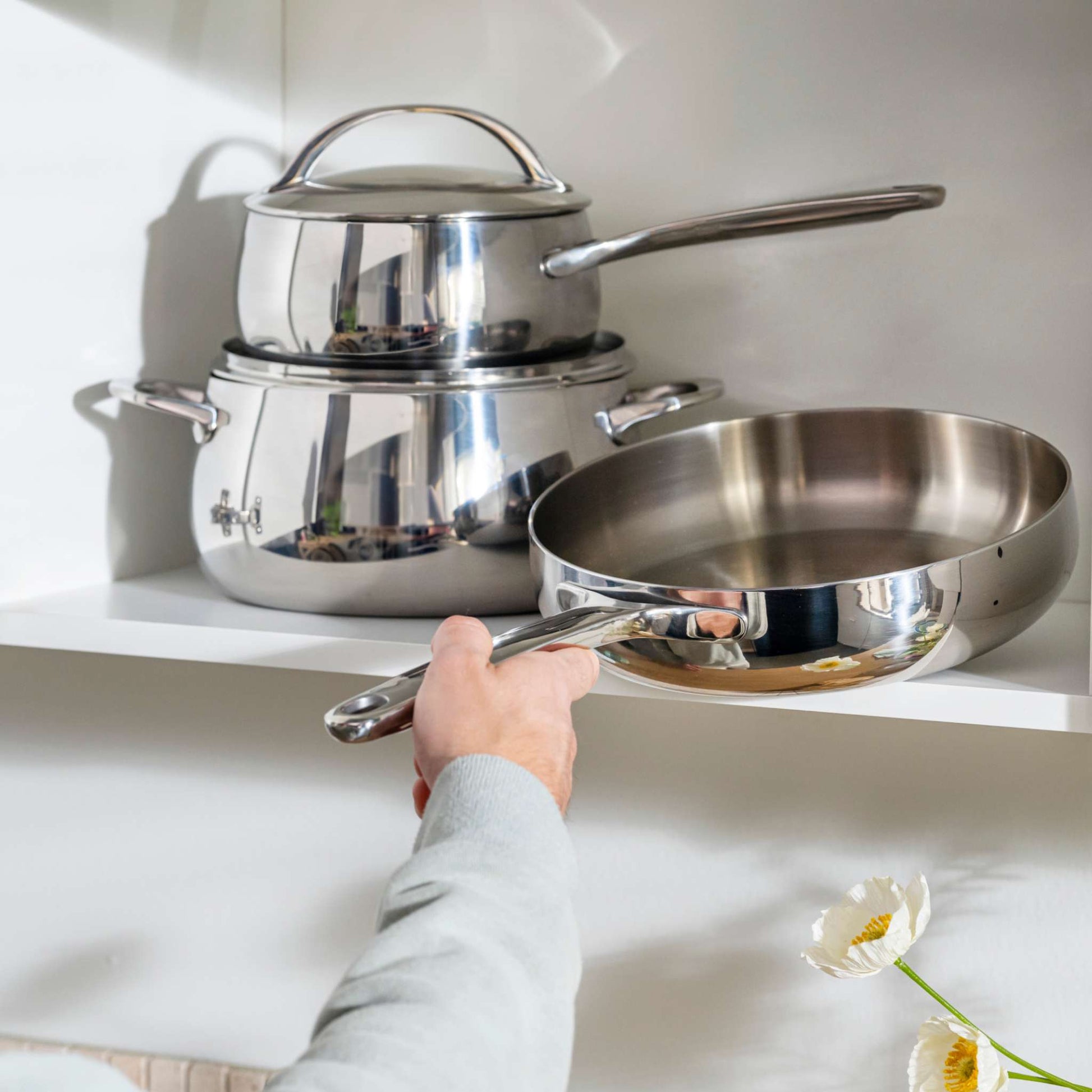 Belly-5pc-cookware-stellar-steel-2